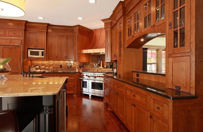 How Custom-made kitchen cabinets make your place worthy?