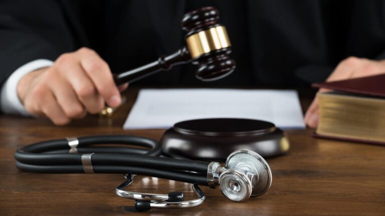 Medical Precision in the Courtroom: The Role of Specialized Reporting in Malpractice Cases