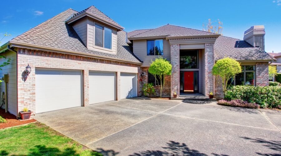 Why Fast Garage Door Repairs Matter More Than Most Homeowners Realize